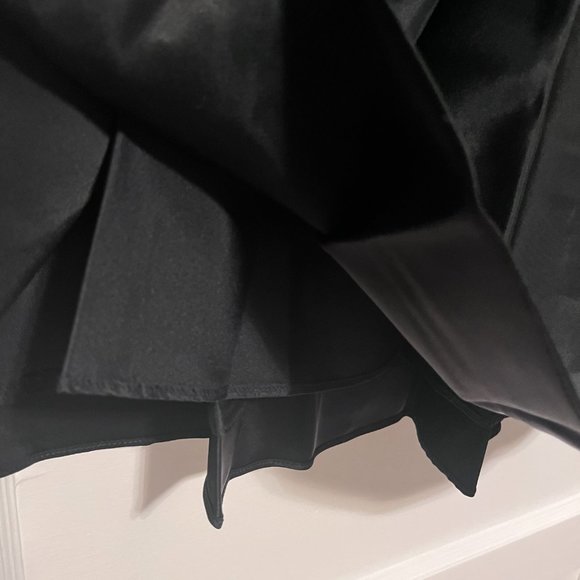 David's Bridal 2-Piece Black Cocktail/Bridesmaid Set, Size 6 - Picture 11 of 12